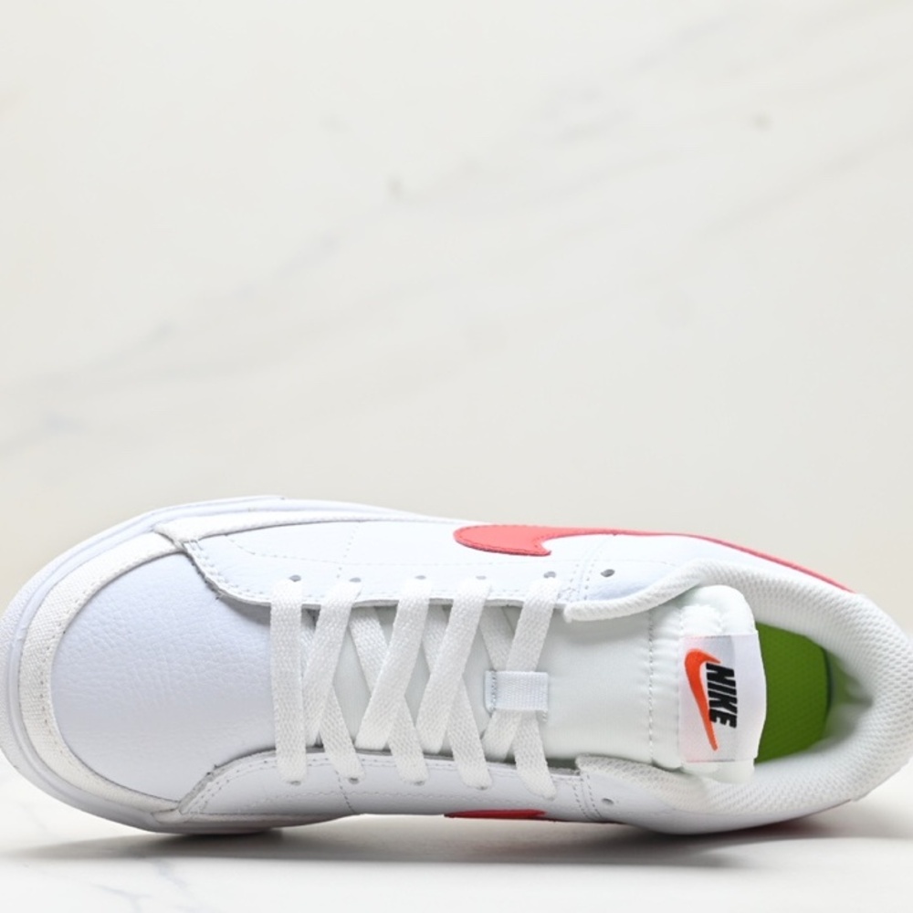Nike sneakers shoes red - Picture 2 of 9